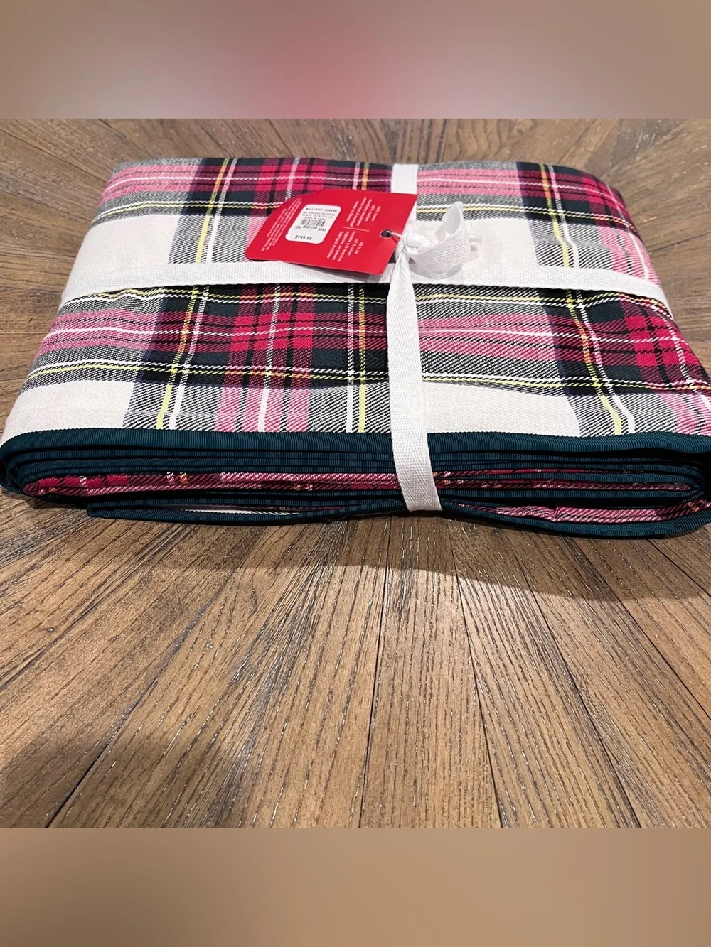 NWT Williams Sonoma Stewart Tartan Plaid Rectangular Tablecloth 70” X 108”